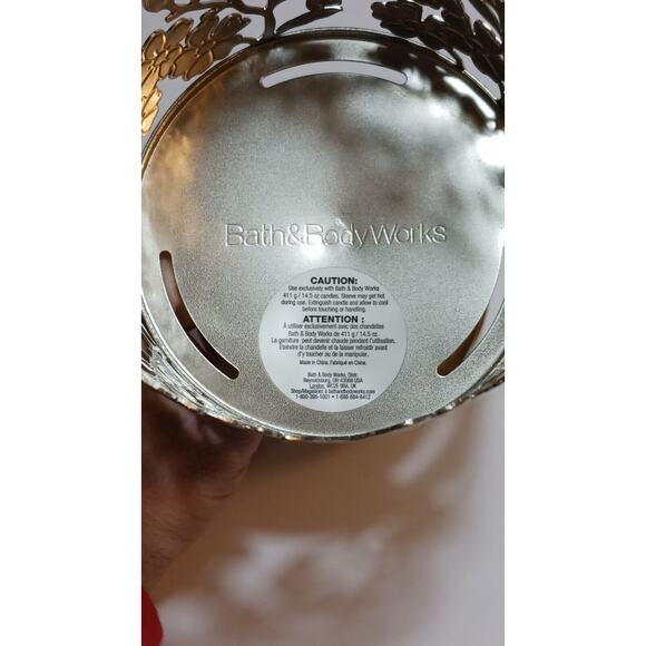 Bath & Body Works Enamel Daisy Flower Candle Holder Sleeve Silver Tone 4" wide - Picture 5 of 6